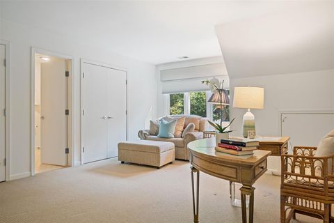 Tiny photo for 43 Indian Hill Road, Winnetka, IL 60093 (MLS # 12458963)