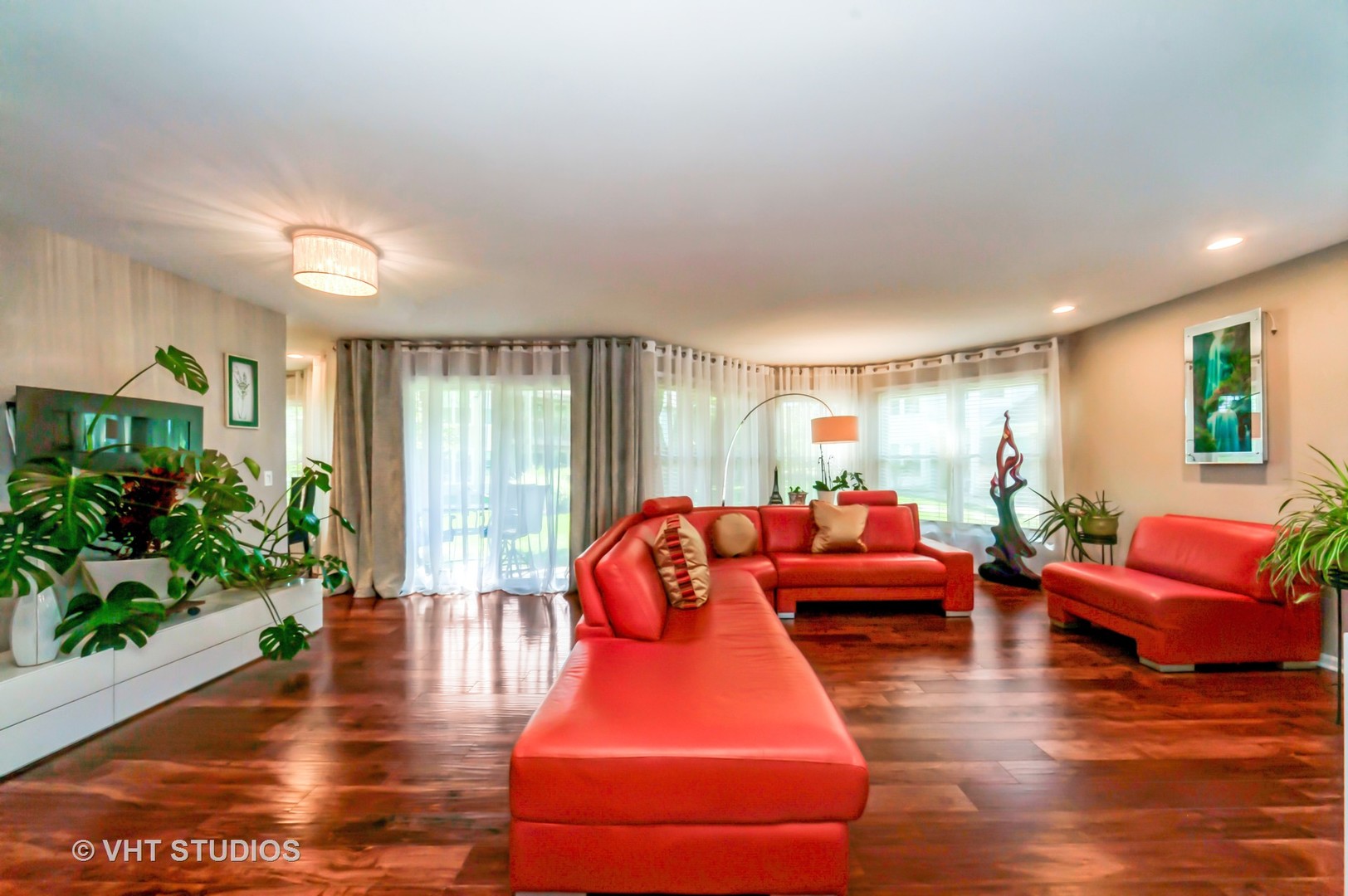 75 Willow Parkway
