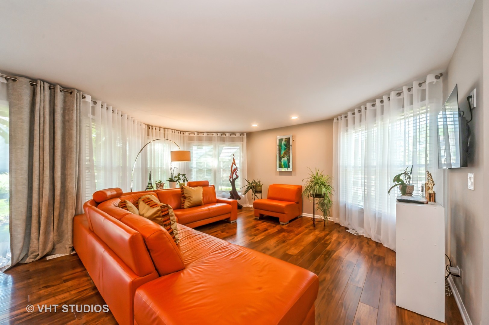 75 Willow Parkway