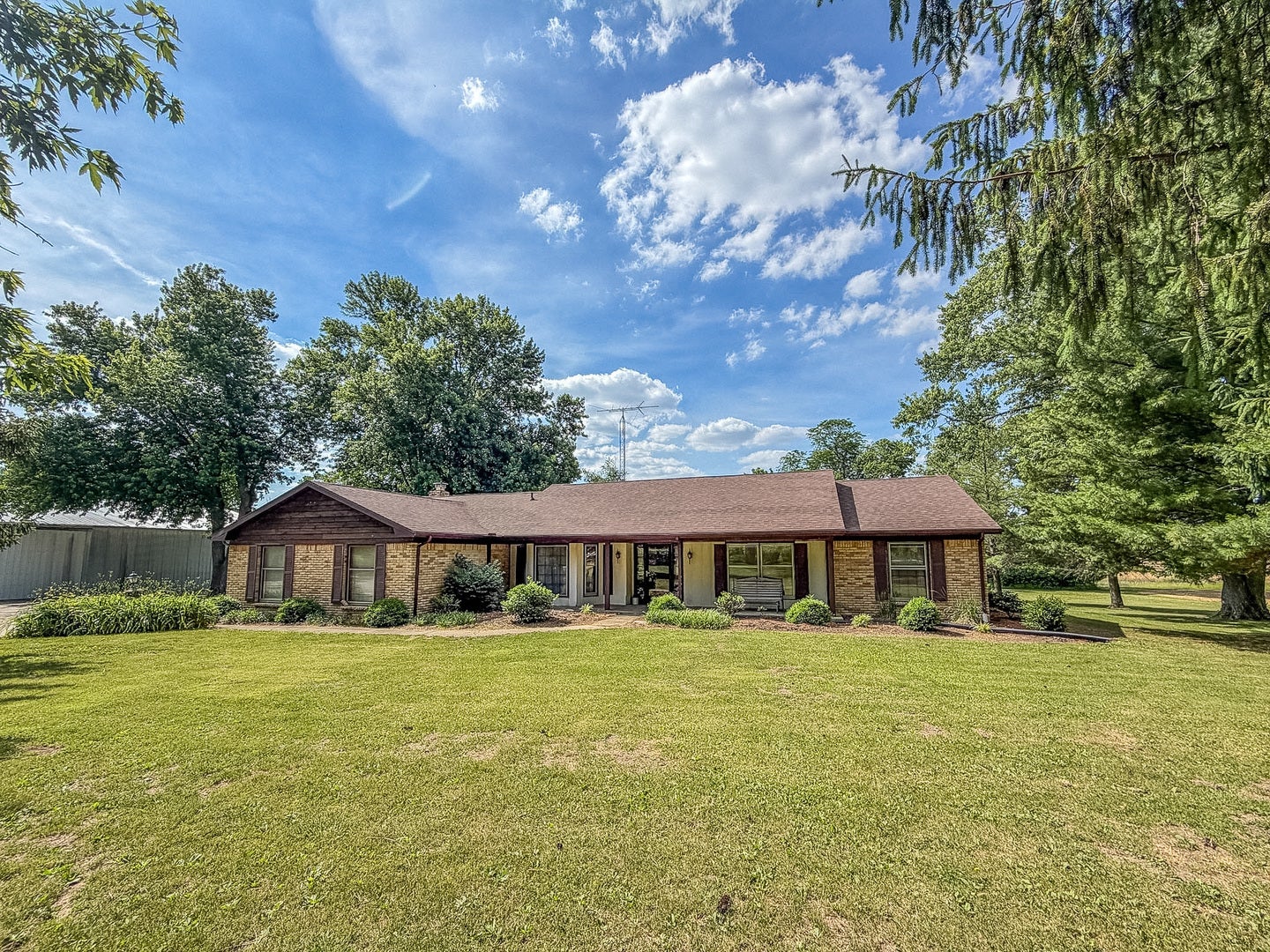 9758 E 1980 North Road