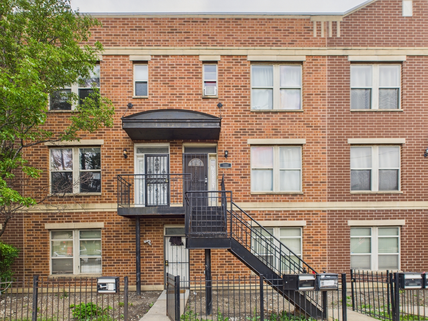 738 S Kedzie Avenue 3