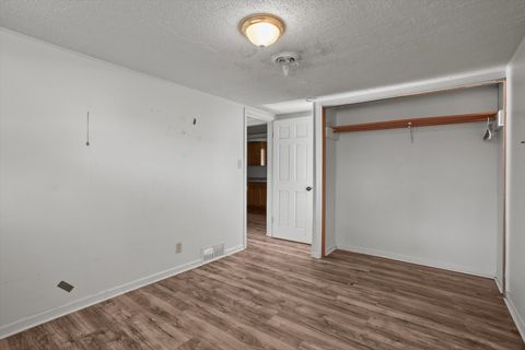 Tiny photo for 2325 University Avenue, Crest Hill, IL 60403 (MLS # 12503989)