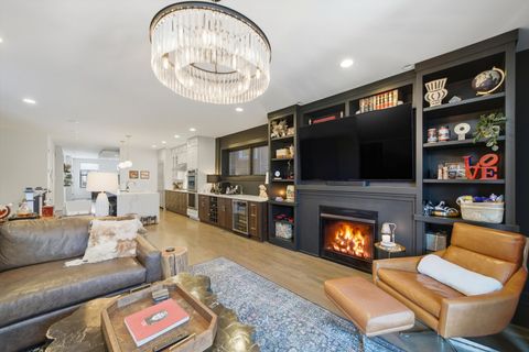 Tiny photo for 855 N Wolcott Avenue #1, Chicago, IL 60622 (MLS # 12557517)