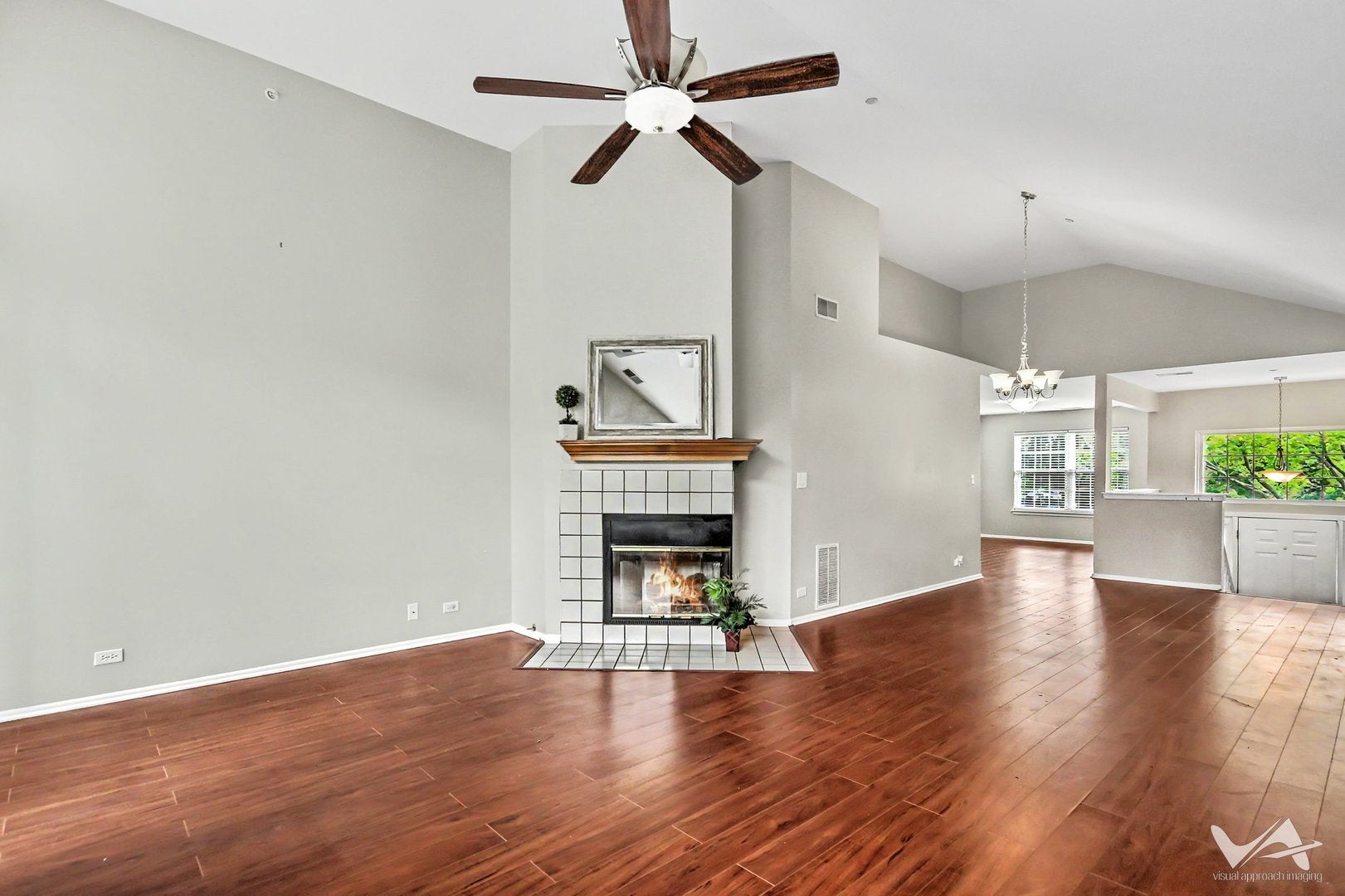 1620 COLUMBIA Circle 2