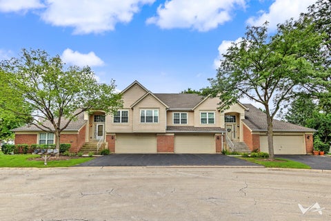 Tiny photo for 1620 COLUMBIA Circle #2, Bartlett, IL 60103 (MLS # 12736933)