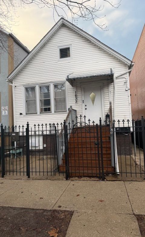 1633 N Artesian Avenue Chicago IL 60647