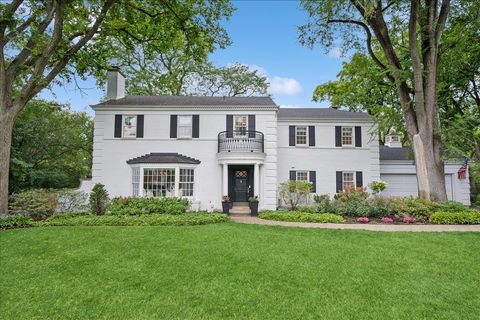 638 Glenayre Drive Glenview IL 60025