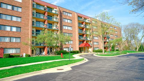 Photo of 1840 Huntington Boulevard #412, Hoffman Estates, IL 60169 (MLS # 12496351)