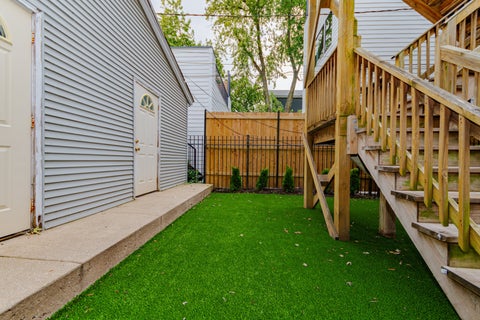 Tiny photo for 1325 W George Street #3, Chicago, IL 60657 (MLS # 12604788)