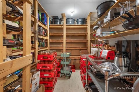 Tiny photo for 690 Yorkshire Lane, Des Plaines, IL 60016 (MLS # 12481979)