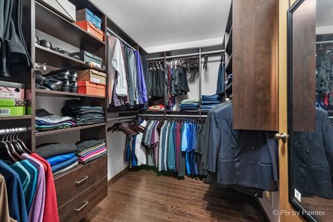 Tiny photo for 690 Yorkshire Lane, Des Plaines, IL 60016 (MLS # 12481979)