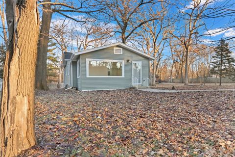 Tiny photo for 38323 N 3rd Avenue, Spring Grove, IL 60081 (MLS # 12529104)