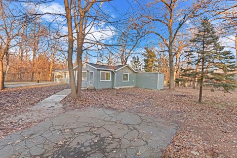 Tiny photo for 38323 N 3rd Avenue, Spring Grove, IL 60081 (MLS # 12529104)