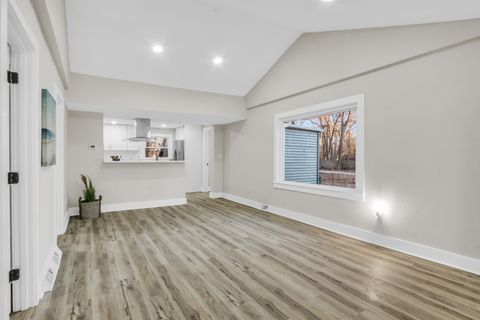 Tiny photo for 38323 N 3rd Avenue, Spring Grove, IL 60081 (MLS # 12529104)