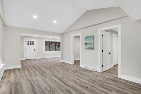 Tiny photo for 38323 N 3rd Avenue, Spring Grove, IL 60081 (MLS # 12529104)