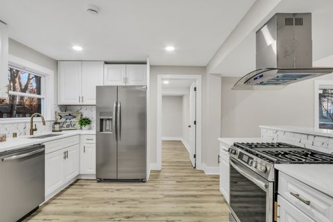 Tiny photo for 38323 N 3rd Avenue, Spring Grove, IL 60081 (MLS # 12529104)