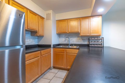 Tiny photo for 6030 N Sheridan Road #2108, Chicago, IL 60660 (MLS # 12476489)
