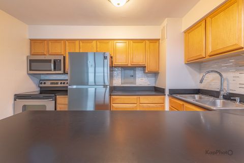 Tiny photo for 6030 N Sheridan Road #2108, Chicago, IL 60660 (MLS # 12476489)