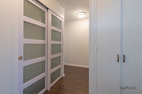 Tiny photo for 6030 N Sheridan Road #2108, Chicago, IL 60660 (MLS # 12476489)