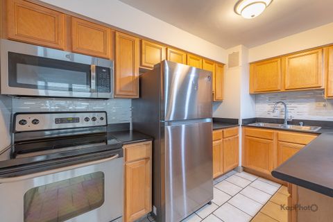 Tiny photo for 6030 N Sheridan Road #2108, Chicago, IL 60660 (MLS # 12476489)