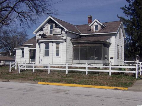 Tiny photo for 740 S 14th St, Quincy, IL 62301 (MLS # 12591801)