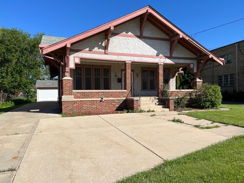 Photo of 315 S Lake Street, Aurora, IL 60506 (MLS # 12587464)