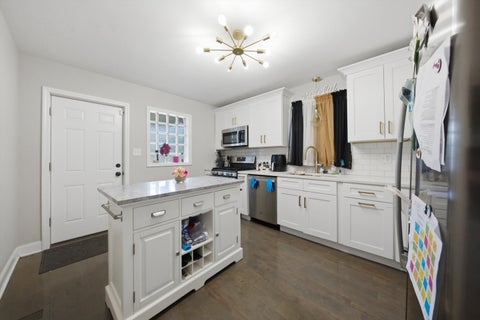Tiny photo for 8559 S Phillips Avenue, Chicago, IL 60617 (MLS # 12741849)