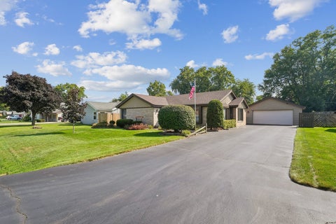 Tiny photo for 11537 S Natchez Avenue, Worth, IL 60482 (MLS # 12745165)