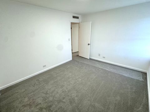 Tiny photo for 5001 Carriageway Drive #215, Rolling Meadows, IL 60008 (MLS # 12451777)