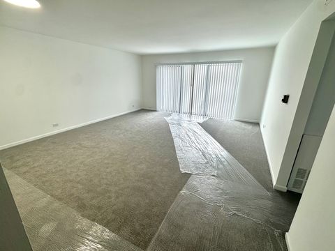 Tiny photo for 5001 Carriageway Drive #215, Rolling Meadows, IL 60008 (MLS # 12451777)