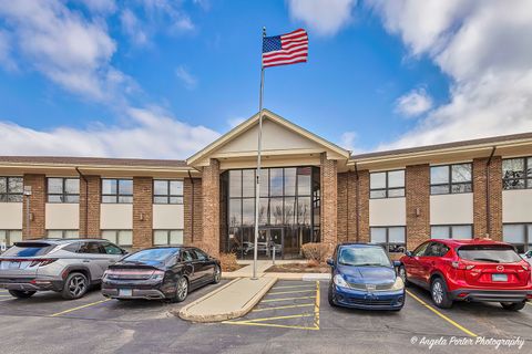 5400 W Elm Street 200-204 McHenry IL 60050