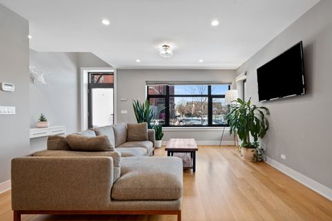 Tiny photo for 2245 N rockwell Street, Chicago, IL 60647 (MLS # 12550748)