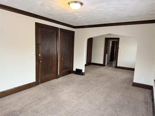 2225 Broadway