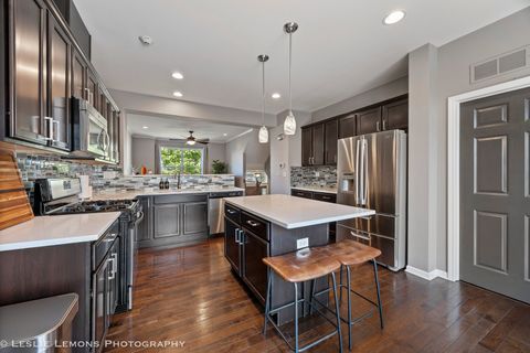 Tiny photo for 2525 Dunraven Avenue, Naperville, IL 60540 (MLS # 12458686)