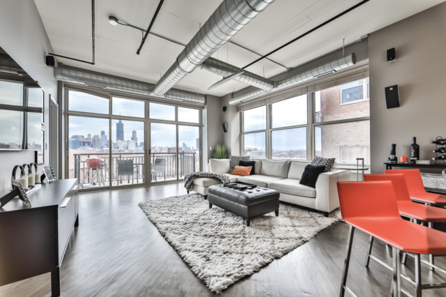 6 S Laflin Street 713