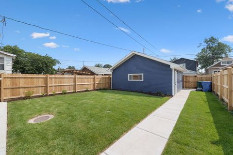 Tiny photo for 2733 Wesley Avenue, Berwyn, IL 60402 (MLS # 12379360)