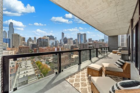 Tiny photo for 400 W Huron Street #1001, Chicago, IL 60654 (MLS # 12555845)
