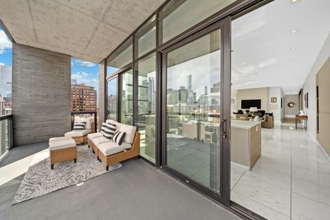 Tiny photo for 400 W Huron Street #1001, Chicago, IL 60654 (MLS # 12555845)