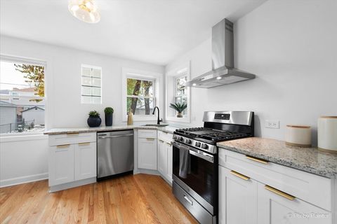 Tiny photo for 6322 N Monticello Avenue, Chicago, IL 60659 (MLS # 12555604)