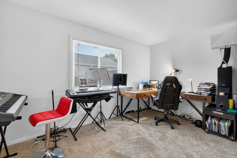 Tiny photo for 854 Plains Court, Carol Stream, IL 60188 (MLS # 12447575)