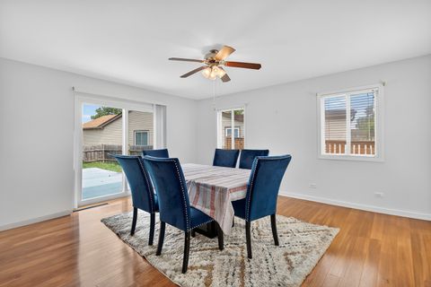 Tiny photo for 854 Plains Court, Carol Stream, IL 60188 (MLS # 12447575)