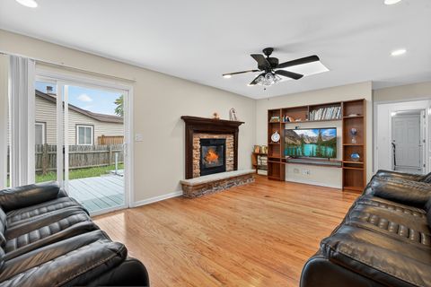 Tiny photo for 854 Plains Court, Carol Stream, IL 60188 (MLS # 12447575)