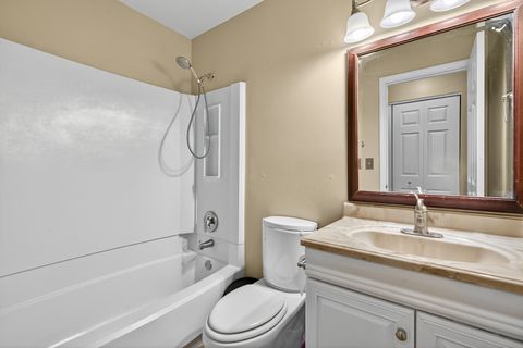 Tiny photo for 854 Plains Court, Carol Stream, IL 60188 (MLS # 12447575)