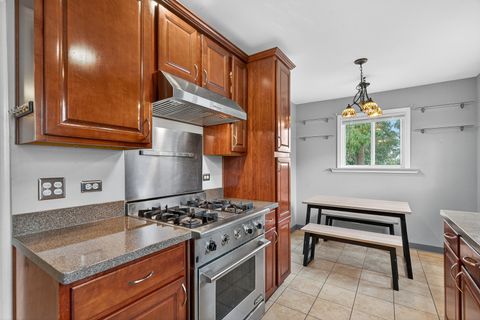 Tiny photo for 854 Plains Court, Carol Stream, IL 60188 (MLS # 12447575)