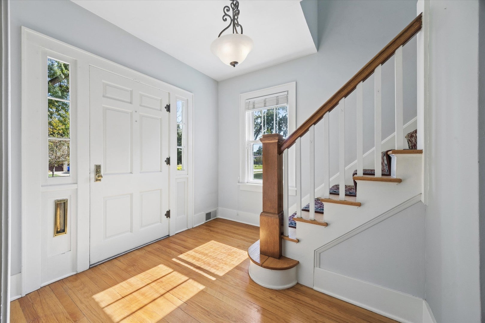 808 Howard Street