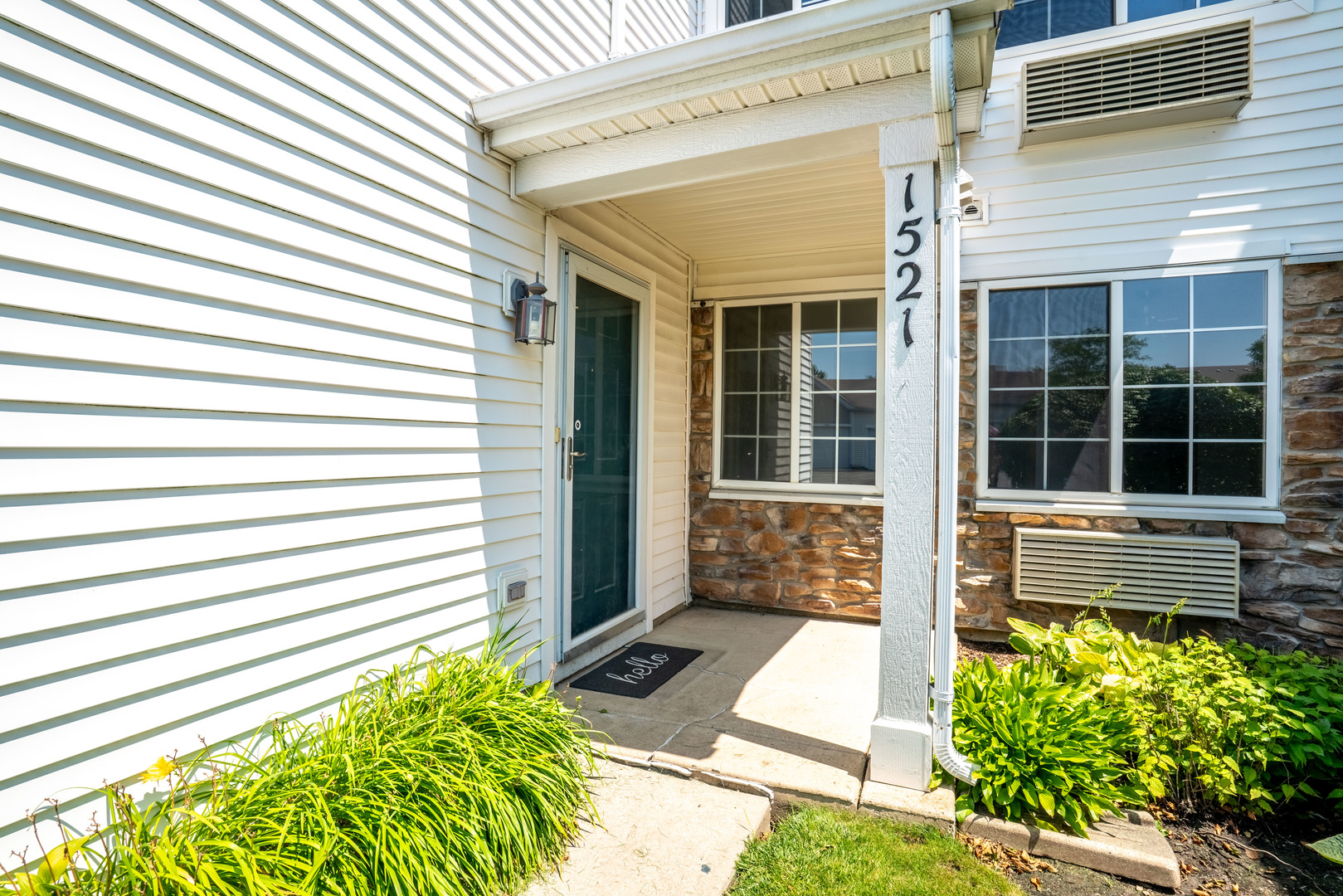 1521 Silverstone Drive 3