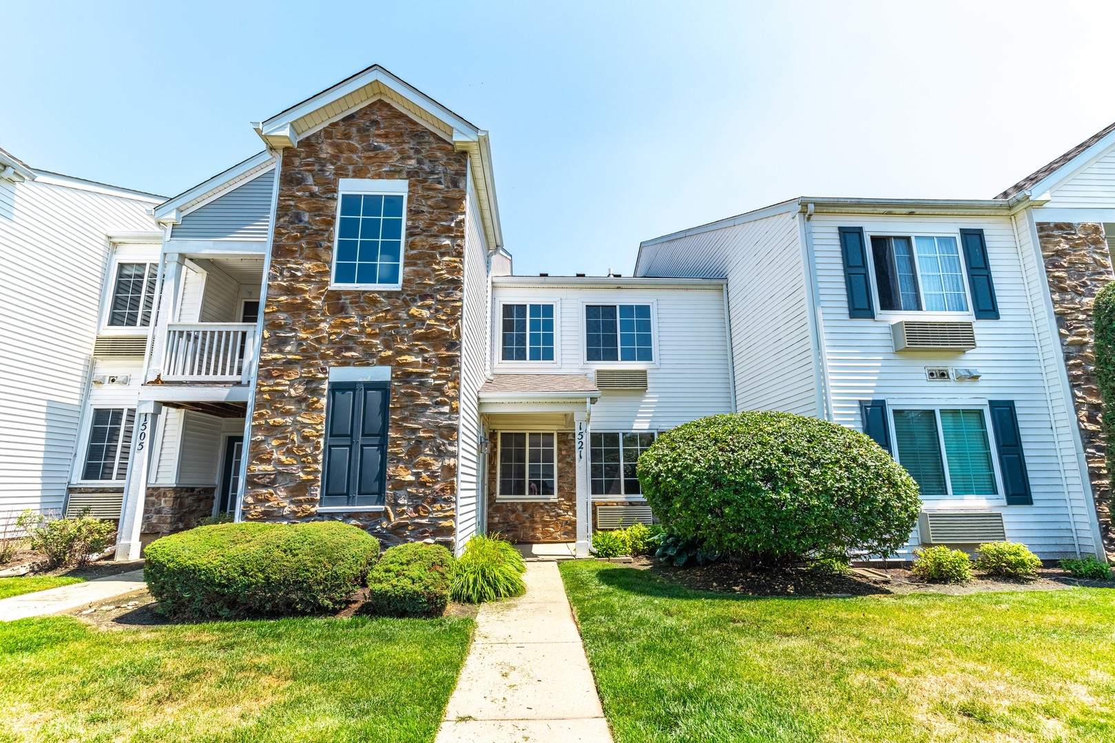 1521 Silverstone Drive 3