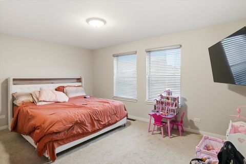 Tiny photo for 830 E Bowen Avenue #2A, Chicago, IL 60653 (MLS # 12579036)