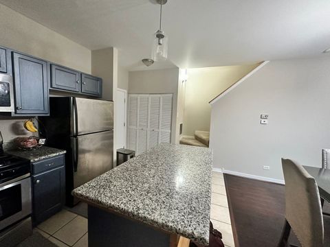 Tiny photo for 830 E Bowen Avenue #2A, Chicago, IL 60653 (MLS # 12579036)