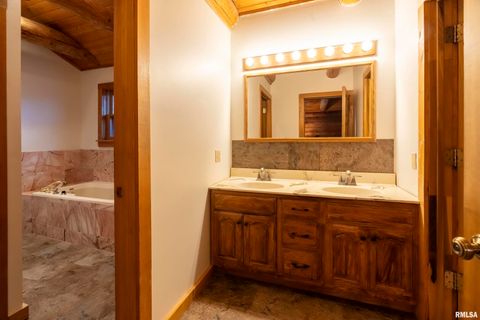 Tiny photo for 221 Poplar Lake Road, Makanda, IL 62958 (MLS # EB459088)